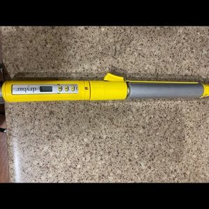 Drybar 1 inch curling iron